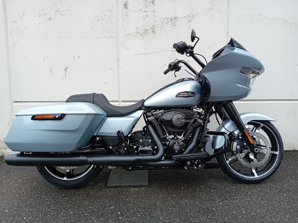 Harley Davidson Road Glide® atlas silver